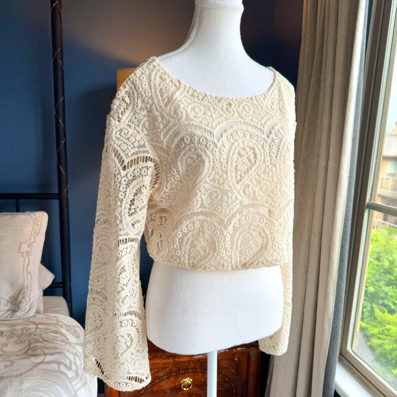 Boho Woven Paisley Lace Bell Sleeve Cropped Shirt - Picture 1 of 9
